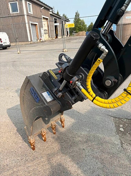 Hyundai HX 25 AZ 6 of 10
