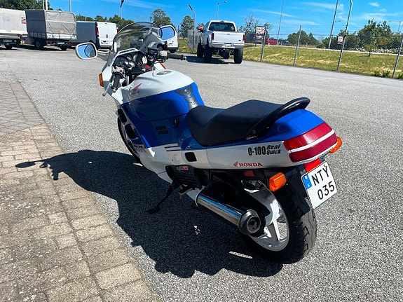 Honda Honda Cbr1000F Sc21 5 of 10
