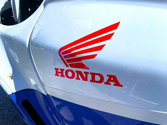 Honda Honda Cbr1000F Sc21 9 of 10