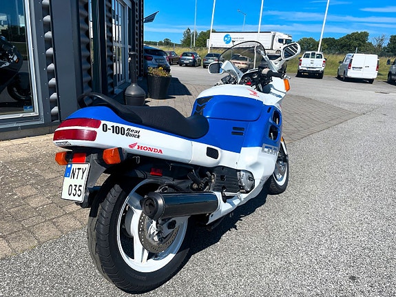 Honda Honda Cbr1000F Sc21 3 of 10