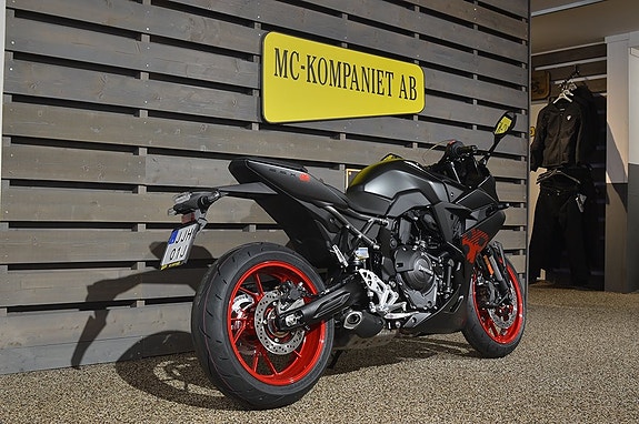 Suzuki GSX-8R Ny kampanj! 3 of 8
