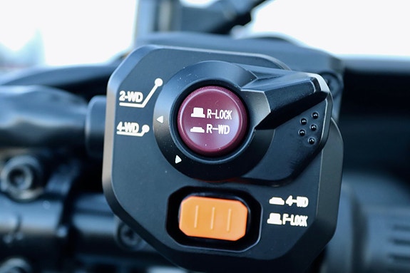 Linhai 650 LANDFORCE POLAR EPS T3B 9 of 30