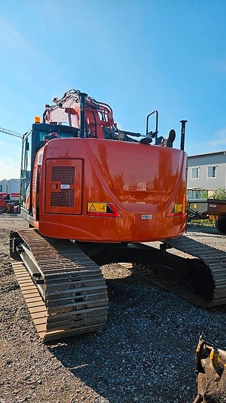 Hitachi ZX 225 US LC-7 , UTHYRES 4 of 8
