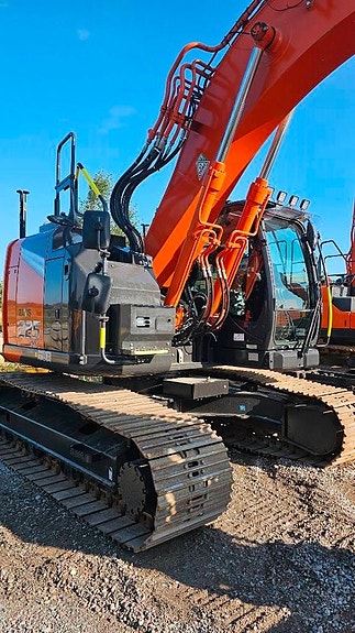 Hitachi ZX 225 US LC-7 , UTHYRES 6 of 8