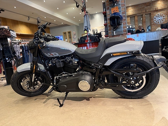 Harley-Davidson Fat Bob 114 6 of 8