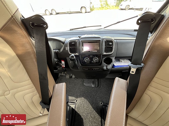 Bürstner I Lyseo 736 Harmony Line, Fiat 2,2 Mjet - 180 hk HD - 4400 kg - Au 10 of 19