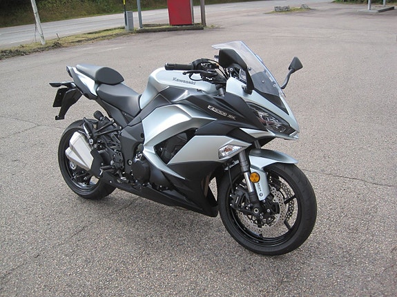 Kawasaki Ninja Z1000SX 1.0 Euro 4 2 of 3