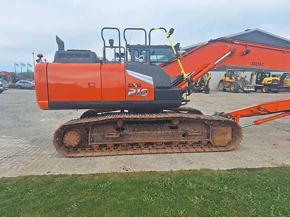 Hitachi ZX 210 LC - 7 LONG REACH , UTHYRES 9 of 24