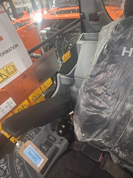 Hitachi ZX 210 LC - 7 LONG REACH , UTHYRES 15 of 24