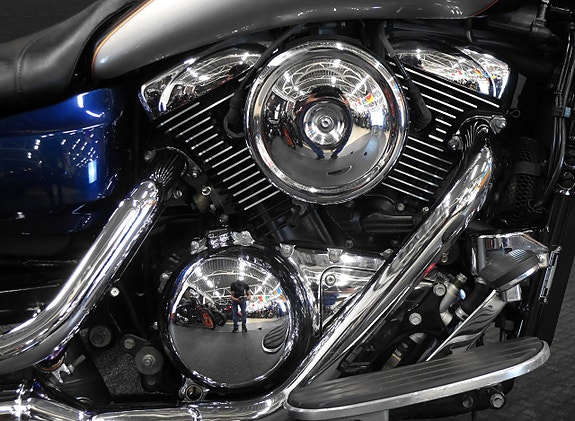 Kawasaki Vulcan 1600 Classic 9 of 15