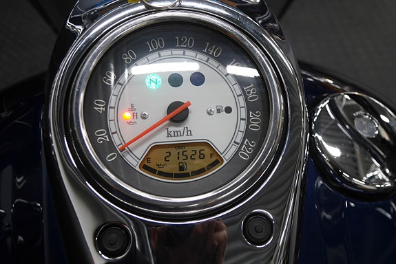 Kawasaki Vulcan 1600 Classic 15 of 15
