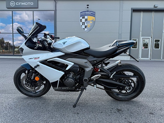 Triumph 660 Daytona Akrapovic Helsystem 5 of 10
