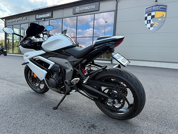 Triumph 660 Daytona Akrapovic Helsystem 7 of 10