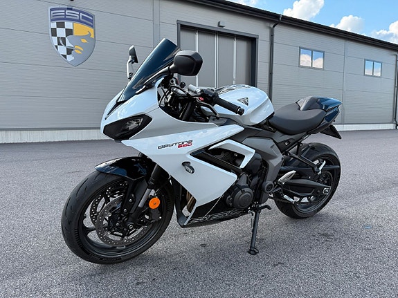 Triumph 660 Daytona Akrapovic Helsystem 6 of 10