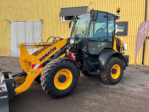 Komatsu WA80M-8 3 of 9