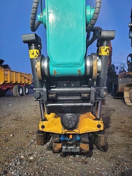 Kobelco SK 140 S R L C -7 , Begagnad SÄLJES 10 of 24