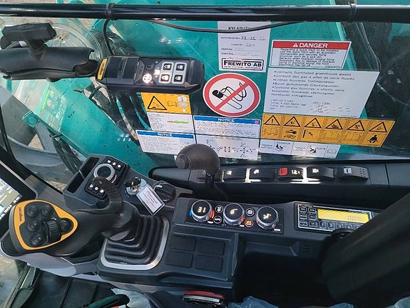 Kobelco SK 140 S R L C -7 , Begagnad SÄLJES 15 of 24