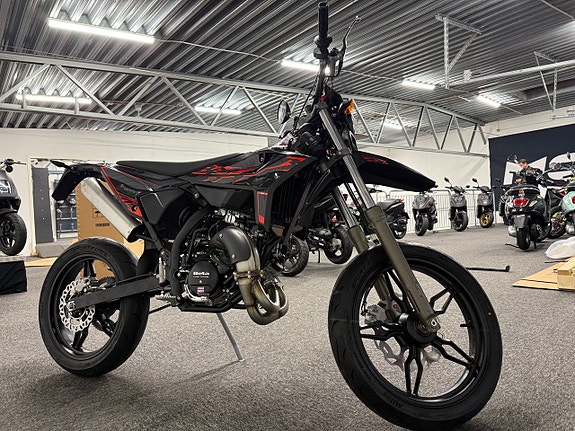 Beta RR 50 Motard NYA 2026 2 of 3