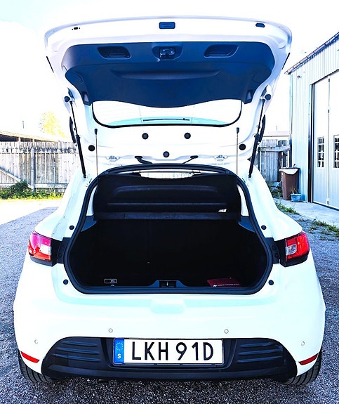 Renault Clio 11 of 13
