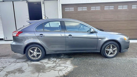 Mitsubishi Lancer 3 of 5