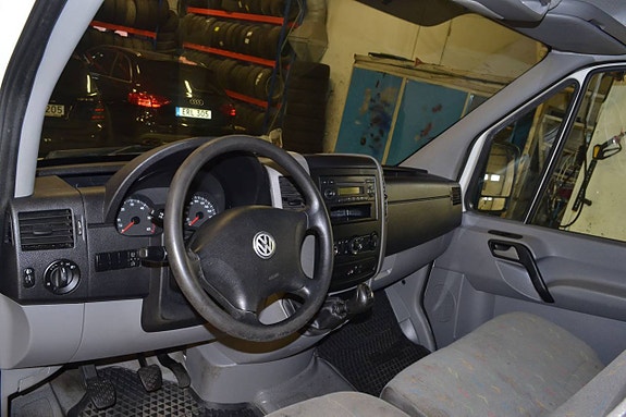 Volkswagen Crafter 6 of 8