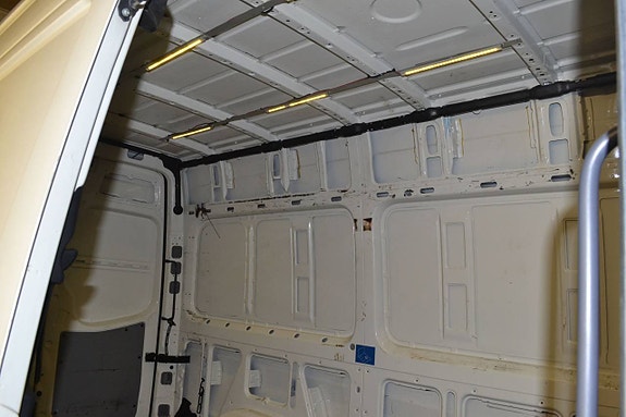 Volkswagen Crafter 5 of 8