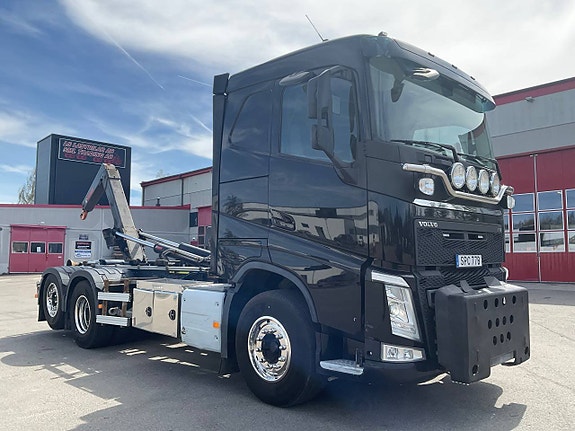 Volvo FH 500 6x2 lastväxlare Full plog Salt