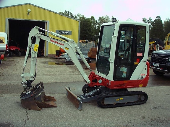 Takeuchi TB 216