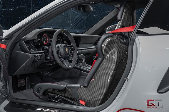 Porsche 911 16 of 27