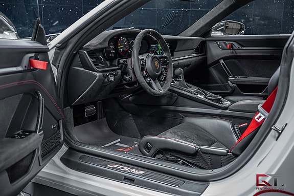 Porsche 911 13 of 27