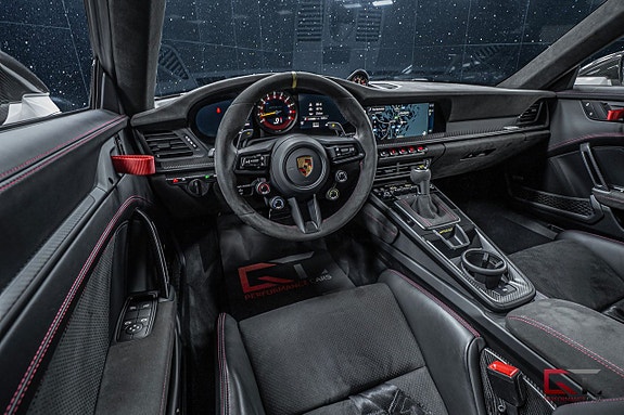 Porsche 911 18 of 27