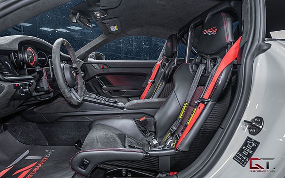 Porsche 911 15 of 27