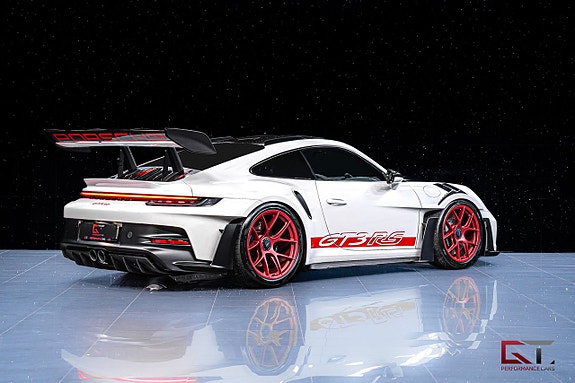 Porsche 911 12 of 27
