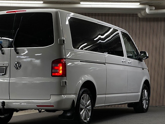 Volkswagen Caravelle 9 of 19
