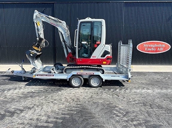 Takeuchi TB 225 Grävarpaket Brian James Engcon 2 of 5