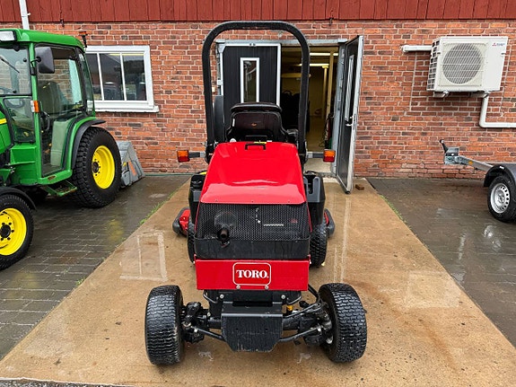 Toro 3280 Diesel Åkgräsklippare 5 of 8