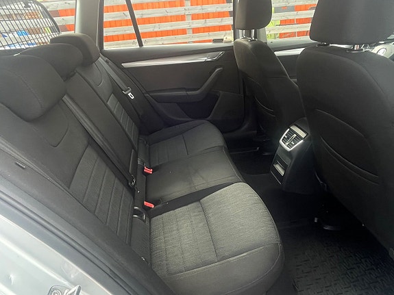 Skoda Octavia 12 of 26