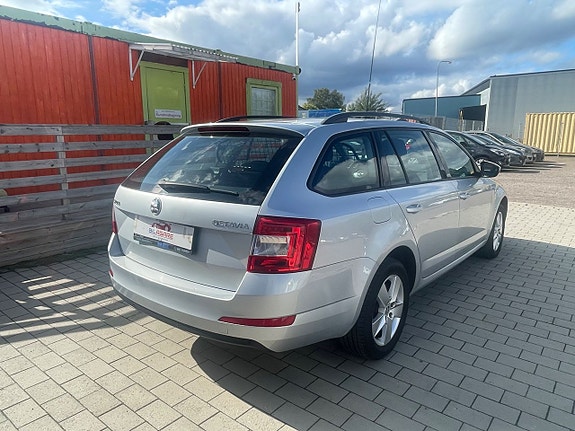 Skoda Octavia 4 of 5
