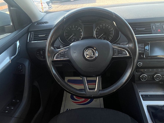 Skoda Octavia 15 of 26