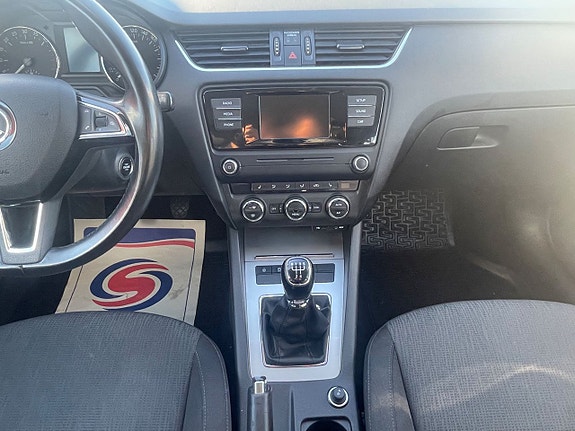 Skoda Octavia 16 of 26