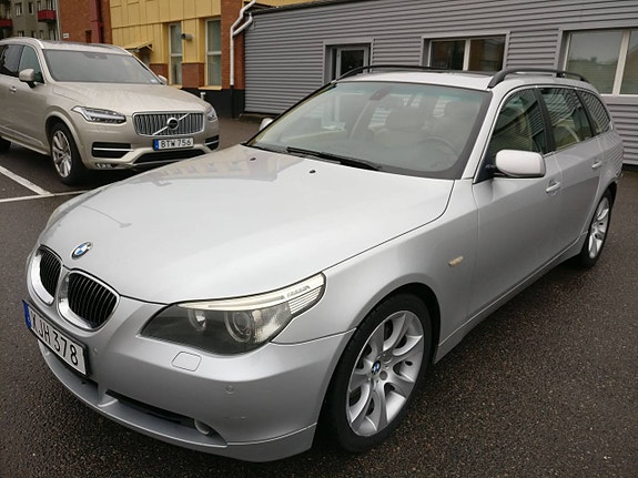 BMW 530d 2 of 5