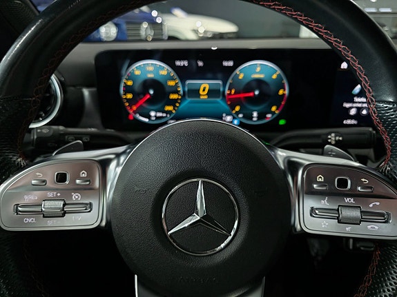 Mercedes-Benz A200 d 11 of 16