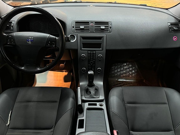 Volvo V50 6 of 14