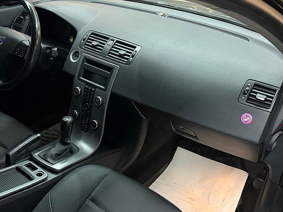 Volvo V50 8 of 14