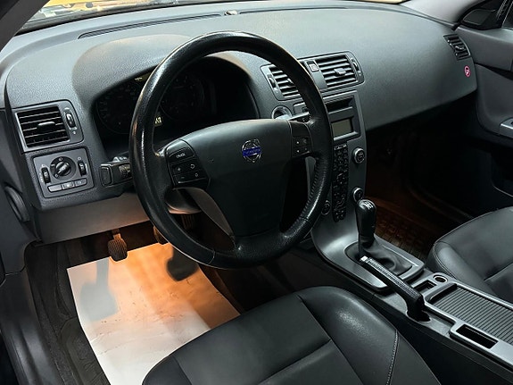Volvo V50 7 of 14