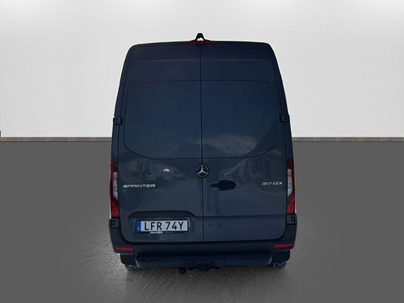 Mercedes-Benz Sprinter 208 6 of 15