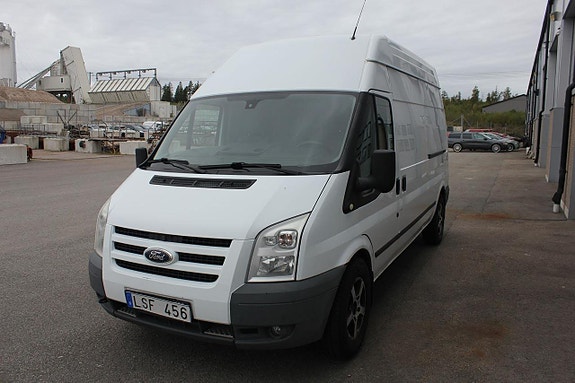 Ford Transit 3 of 5
