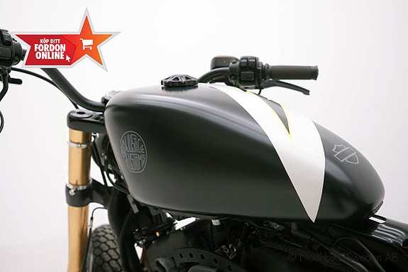 Harley-Davidson XL 1200 CX Sportster *Injustice Customs* 11 of 22