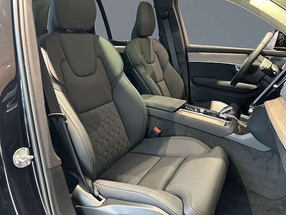 Volvo XC90 6 of 14