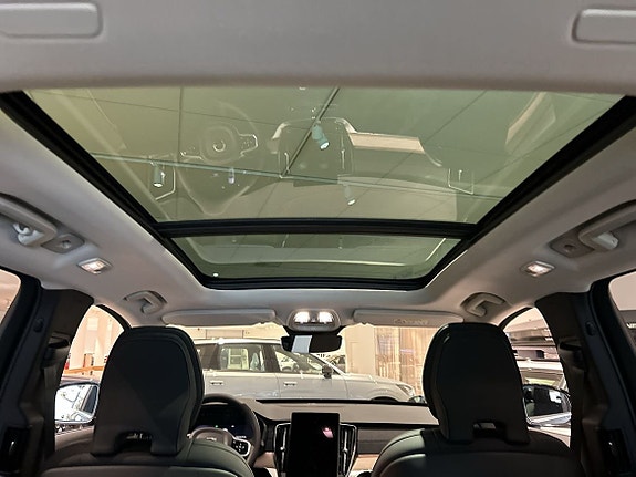 Volvo XC90 9 of 14